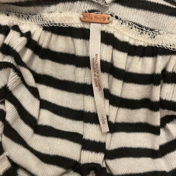 Free people - Picture 3 of 3